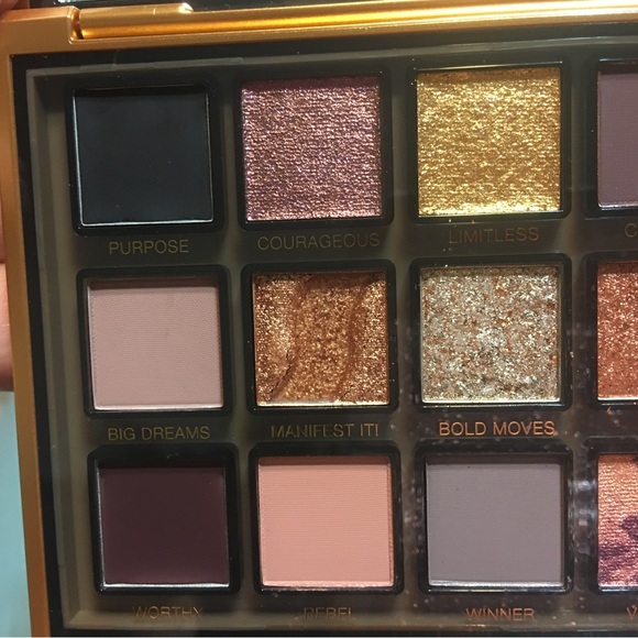 Huda Beauty Empowered Eyeshadow Palette - Picture 8 of 12